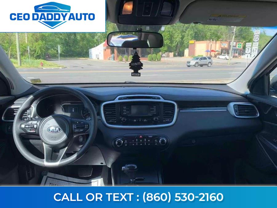 2017 Kia Sorento LX V6 AWD, available for sale in Online only, Connecticut | CEO DADDY AUTO. Online only, Connecticut 2017 Kia Sorento LX V6 AWD, available for sale in Online only, Connecticut | CEO DADDY AUTO. Online only, Connecticut