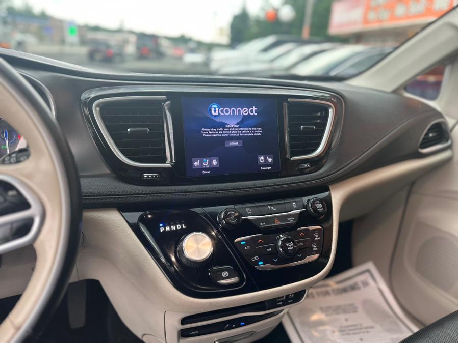 2018 Chrysler Pacifica Limited FWD, available for sale in Bloomingdale, New Jersey | Bloomingdale Auto Group. Bloomingdale, New Jersey 2018 Chrysler Pacifica Limited FWD, available for sale in Bloomingdale, New Jersey | Bloomingdale Auto Group. Bloomingdale, New Jersey