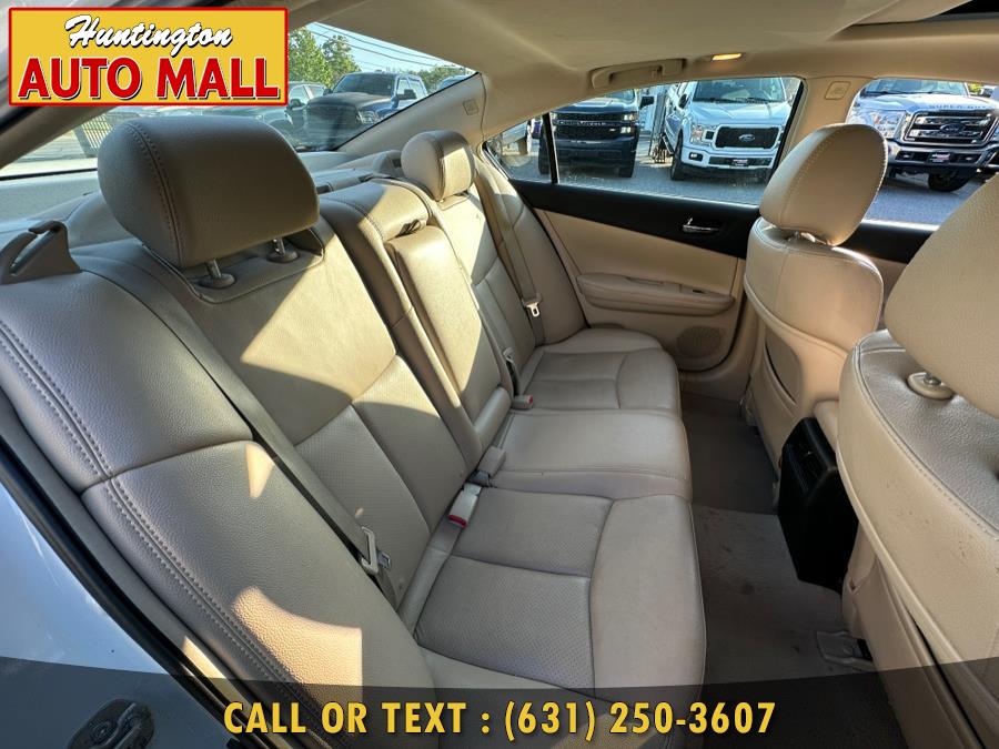 2013 Nissan Maxima 4dr Sdn 3.5 SV, available for sale in Huntington Station, New York | Huntington Auto Mall. Huntington Station, New York 2013 Nissan Maxima 4dr Sdn 3.5 SV, available for sale in Huntington Station, New York | Huntington Auto Mall. Huntington Station, New York