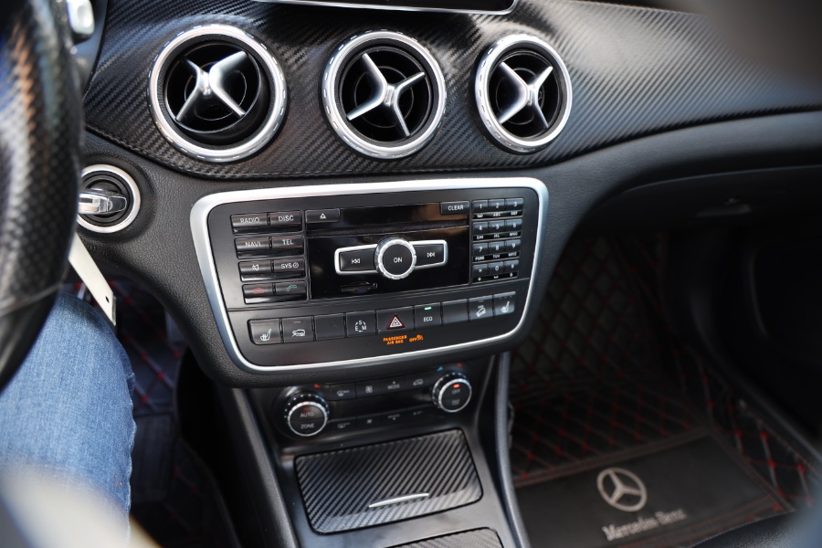 2015 Mercedes-Benz GLA-Class 4MATIC 4dr GLA250, available for sale in Jamaica, New York | Hillside Auto Mall Inc.. Jamaica, New York 2015 Mercedes-Benz GLA-Class 4MATIC 4dr GLA250, available for sale in Jamaica, New York | Hillside Auto Mall Inc.. Jamaica, New York