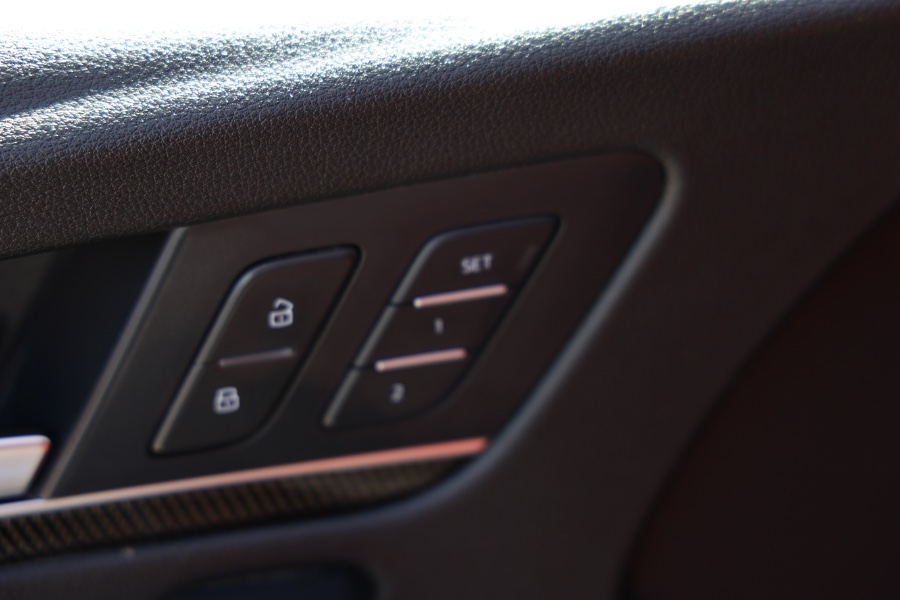 2018 Audi SQ5 3.0 TFSI Premium Plus, available for sale in Jamaica, New York | Hillside Auto Mall Inc.. Jamaica, New York 2018 Audi SQ5 3.0 TFSI Premium Plus, available for sale in Jamaica, New York | Hillside Auto Mall Inc.. Jamaica, New York