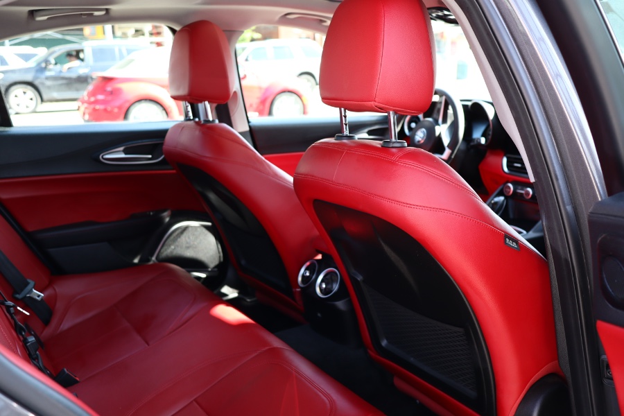 2019 Alfa Romeo Giulia Sport AWD, available for sale in Jamaica, New York | Hillside Auto Mall Inc.. Jamaica, New York 2019 Alfa Romeo Giulia Sport AWD, available for sale in Jamaica, New York | Hillside Auto Mall Inc.. Jamaica, New York