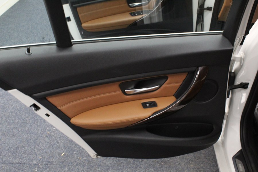 2013 BMW 3 Series 4dr Sdn 328i xDrive AWD SULEV, available for sale in Plainville, Connecticut | New England Auto Sales LLC. Plainville, Connecticut 2013 BMW 3 Series 4dr Sdn 328i xDrive AWD SULEV, available for sale in Plainville, Connecticut | New England Auto Sales LLC. Plainville, Connecticut