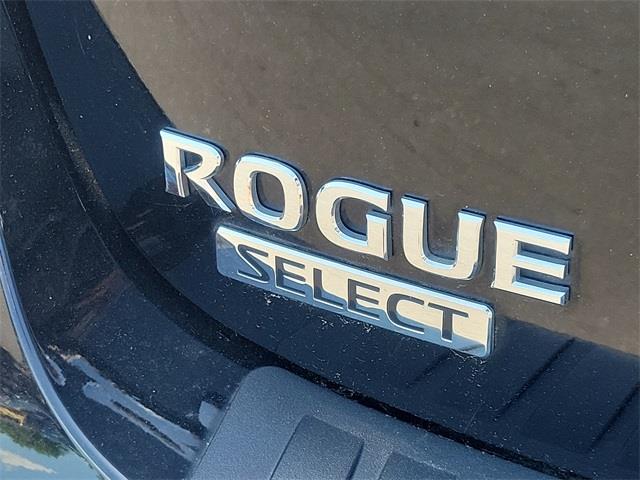 2015 Nissan Rogue Select S, available for sale in Stratford, Connecticut | Wiz Leasing Inc. Stratford, Connecticut 2015 Nissan Rogue Select S, available for sale in Stratford, Connecticut | Wiz Leasing Inc. Stratford, Connecticut
