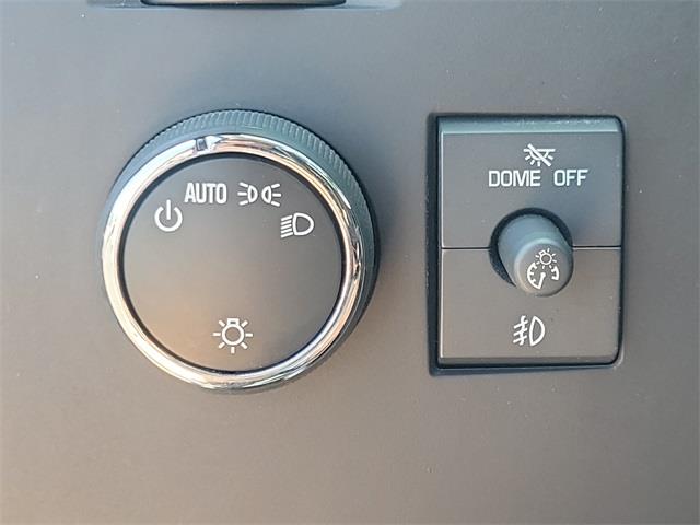 2012 Chevrolet Silverado 1500 LT, available for sale in Stratford, Connecticut | Wiz Leasing Inc. Stratford, Connecticut 2012 Chevrolet Silverado 1500 LT, available for sale in Stratford, Connecticut | Wiz Leasing Inc. Stratford, Connecticut