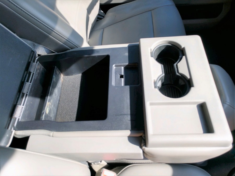 2017 Ford Super Duty F-250 SRW XL 4WD Reg Cab 8'' Box, available for sale in COPIAGUE, New York | Warwick Auto Sales Inc. COPIAGUE, New York 2017 Ford Super Duty F-250 SRW XL 4WD Reg Cab 8'' Box, available for sale in COPIAGUE, New York | Warwick Auto Sales Inc. COPIAGUE, New York