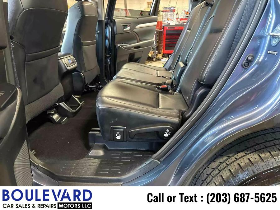 2014 Toyota Highlander XLE Sport Utility 4D, available for sale in New Haven, Connecticut | Boulevard Motors LLC. New Haven, Connecticut 2014 Toyota Highlander XLE Sport Utility 4D, available for sale in New Haven, Connecticut | Boulevard Motors LLC. New Haven, Connecticut