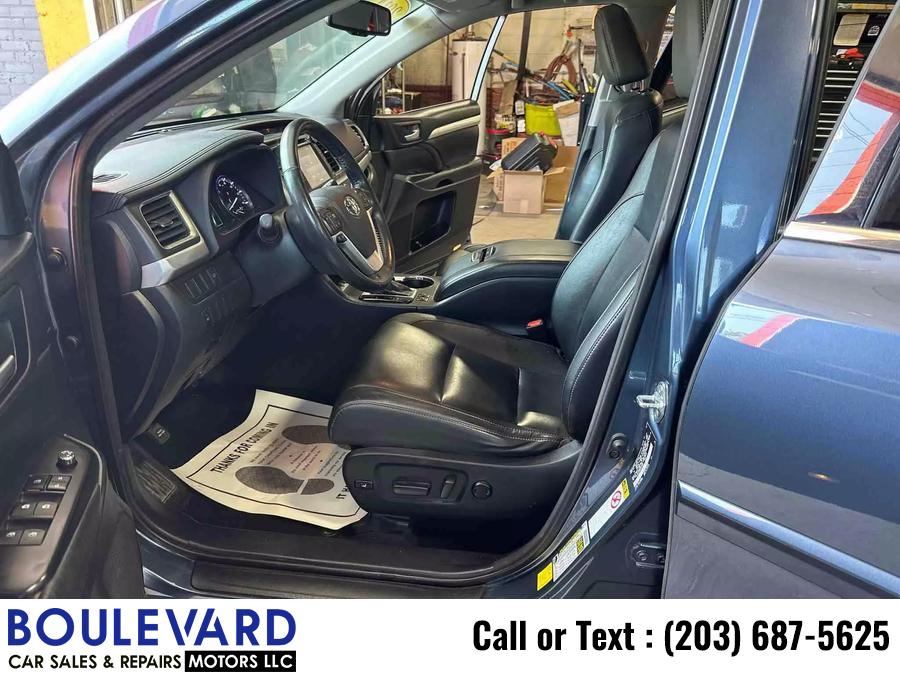 2014 Toyota Highlander XLE Sport Utility 4D, available for sale in New Haven, Connecticut | Boulevard Motors LLC. New Haven, Connecticut 2014 Toyota Highlander XLE Sport Utility 4D, available for sale in New Haven, Connecticut | Boulevard Motors LLC. New Haven, Connecticut