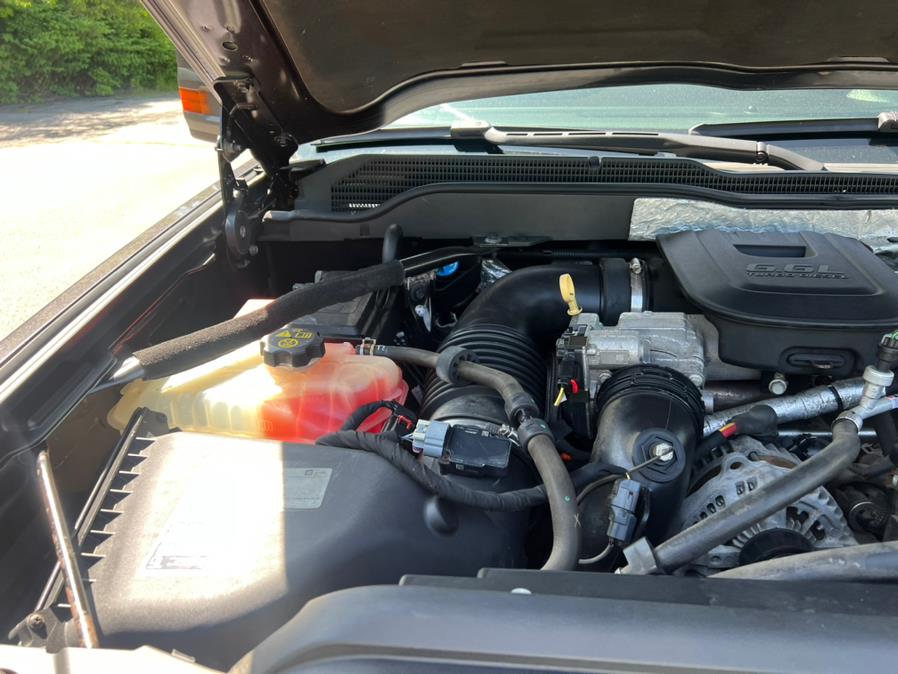 2016 Chevrolet Silverado 3500HD 4WD Crew Cab 171.5" WB, 59.06" CA WT, available for sale in Waterbury, Connecticut | Platinum Auto Care. Waterbury, Connecticut 2016 Chevrolet Silverado 3500HD 4WD Crew Cab 171.5" WB, 59.06" CA WT, available for sale in Waterbury, Connecticut | Platinum Auto Care. Waterbury, Connecticut