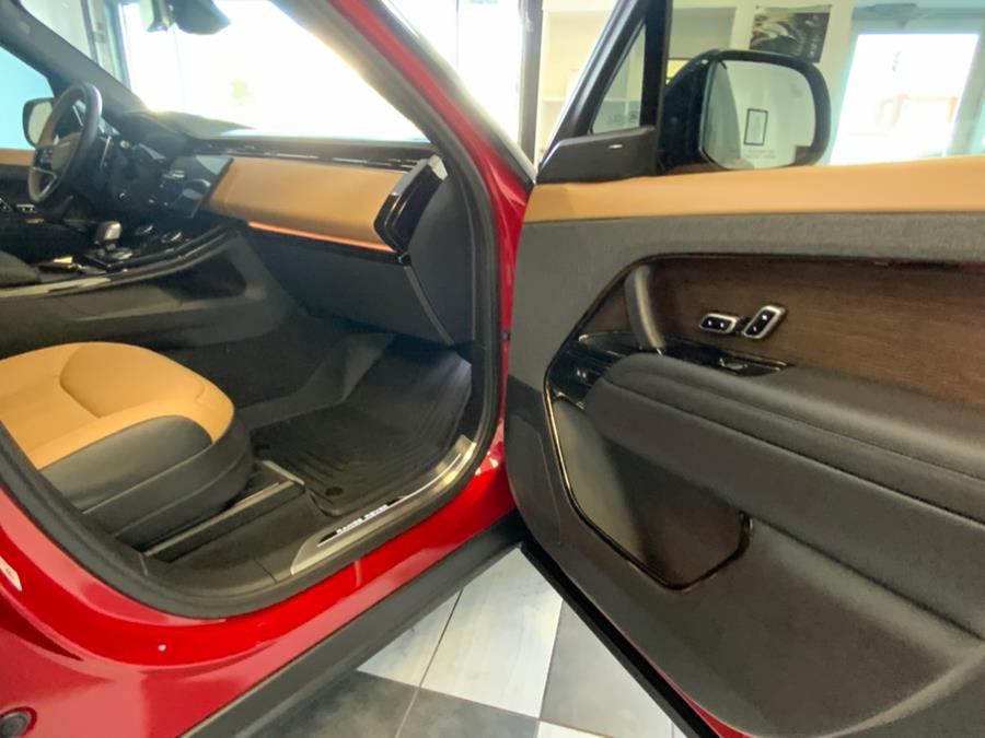 2023 Land Rover Range Rover Sport P400 SE Dynamic, available for sale in Hartford, Connecticut | Franklin Motors Auto Sales LLC. Hartford, Connecticut 2023 Land Rover Range Rover Sport P400 SE Dynamic, available for sale in Hartford, Connecticut | Franklin Motors Auto Sales LLC. Hartford, Connecticut