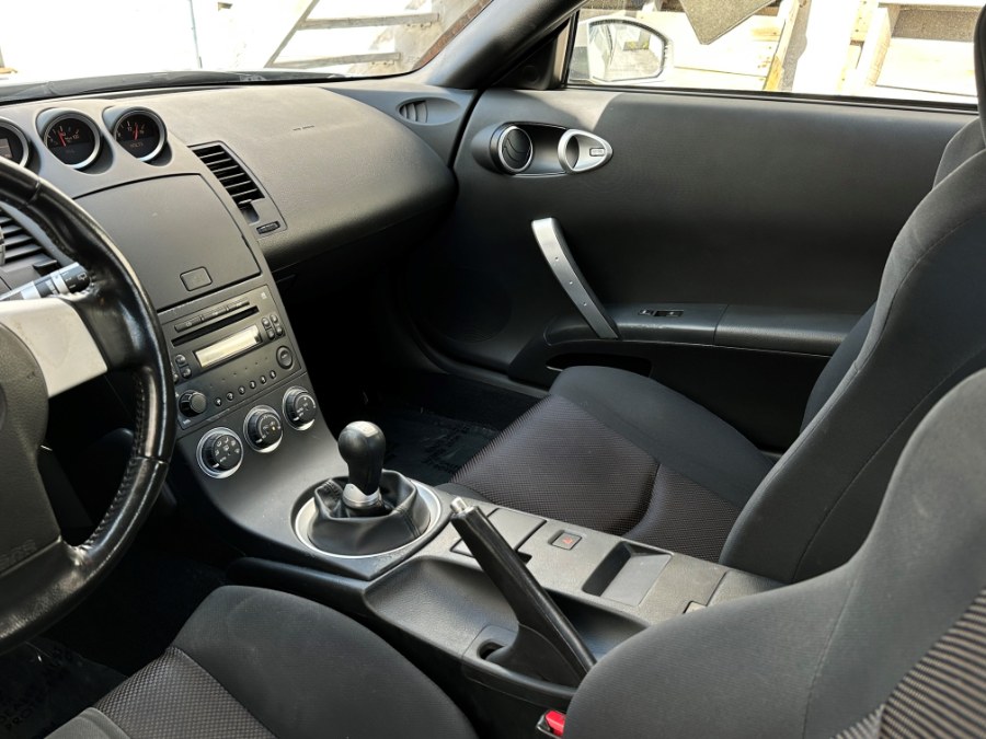 2005 Nissan 350Z 2dr Cpe Manual, available for sale in Corona, California | Green Light Auto. Corona, California 2005 Nissan 350Z 2dr Cpe Manual, available for sale in Corona, California | Green Light Auto. Corona, California