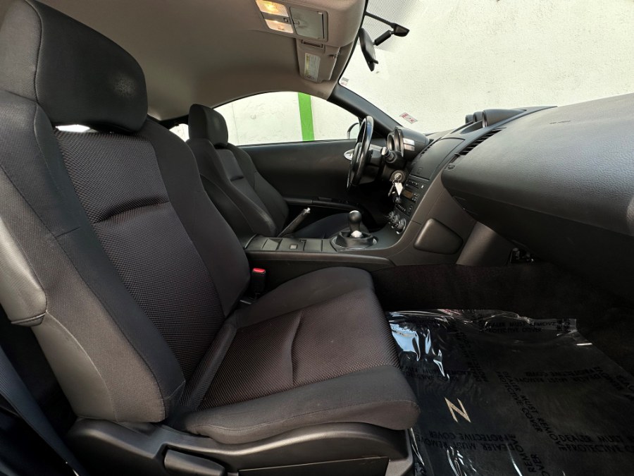 2005 Nissan 350Z 2dr Cpe Manual, available for sale in Corona, California | Green Light Auto. Corona, California 2005 Nissan 350Z 2dr Cpe Manual, available for sale in Corona, California | Green Light Auto. Corona, California