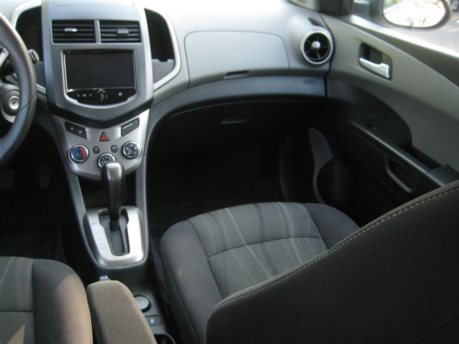 2013 Chevrolet Sonic LT Auto 4dr Hatchback, available for sale in Massapequa, New York | Rite Choice Auto Inc.. Massapequa, New York 2013 Chevrolet Sonic LT Auto 4dr Hatchback, available for sale in Massapequa, New York | Rite Choice Auto Inc.. Massapequa, New York