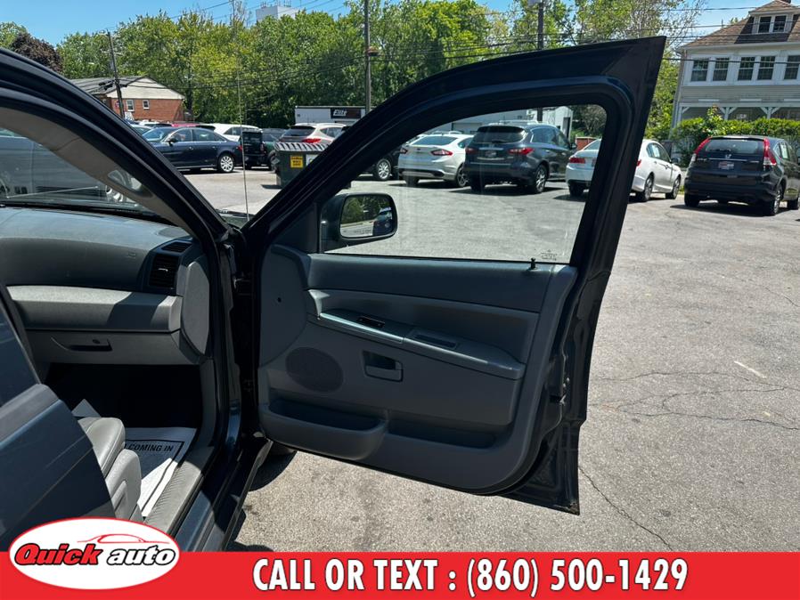 2006 Jeep Grand Cherokee 4dr Laredo 4WD, available for sale in Bristol, Connecticut | Quick Auto LLC. Bristol, Connecticut 2006 Jeep Grand Cherokee 4dr Laredo 4WD, available for sale in Bristol, Connecticut | Quick Auto LLC. Bristol, Connecticut