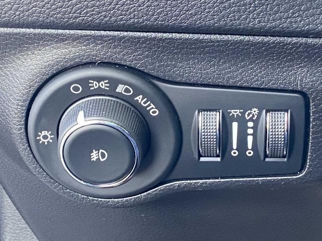 2020 Jeep Compass Latitude, available for sale in Bronx, New York | Eastchester Motor Cars. Bronx, New York 2020 Jeep Compass Latitude, available for sale in Bronx, New York | Eastchester Motor Cars. Bronx, New York