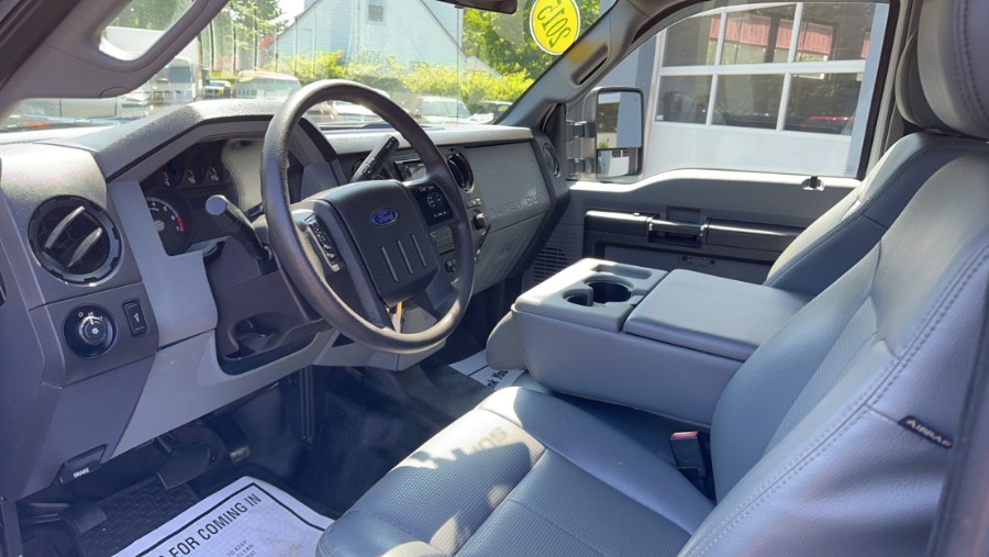2015 Ford Super Duty F-350 SRW 4WD SuperCab 158" XL, available for sale in Waterbury, Connecticut | West End Automotive Center. Waterbury, Connecticut 2015 Ford Super Duty F-350 SRW 4WD SuperCab 158" XL, available for sale in Waterbury, Connecticut | West End Automotive Center. Waterbury, Connecticut