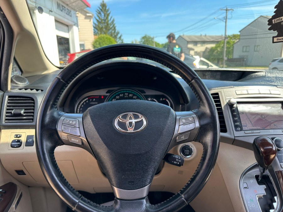 2009 Toyota Venza 4dr Wgn V6 AWD (Natl), available for sale in West Haven, Connecticut | Uzun Auto. West Haven, Connecticut 2009 Toyota Venza 4dr Wgn V6 AWD (Natl), available for sale in West Haven, Connecticut | Uzun Auto. West Haven, Connecticut