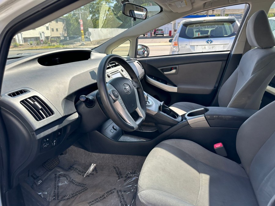 2013 Toyota Prius 5dr HB One (Natl), available for sale in West Haven, Connecticut | Uzun Auto. West Haven, Connecticut 2013 Toyota Prius 5dr HB One (Natl), available for sale in West Haven, Connecticut | Uzun Auto. West Haven, Connecticut