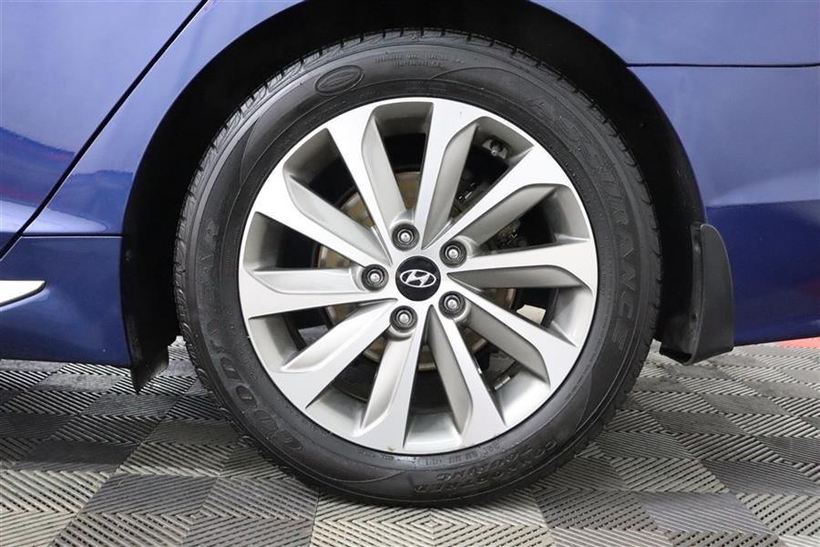 2015 Hyundai Sonata SPORT, available for sale in Paterson, New Jersey | Fast Track Motors. Paterson, New Jersey 2015 Hyundai Sonata SPORT, available for sale in Paterson, New Jersey | Fast Track Motors. Paterson, New Jersey