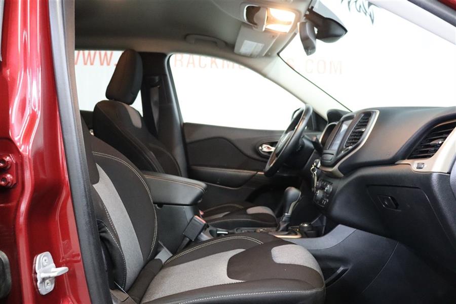 2014 Jeep Cherokee LATITUDE, available for sale in Paterson, New Jersey | Fast Track Motors. Paterson, New Jersey 2014 Jeep Cherokee LATITUDE, available for sale in Paterson, New Jersey | Fast Track Motors. Paterson, New Jersey