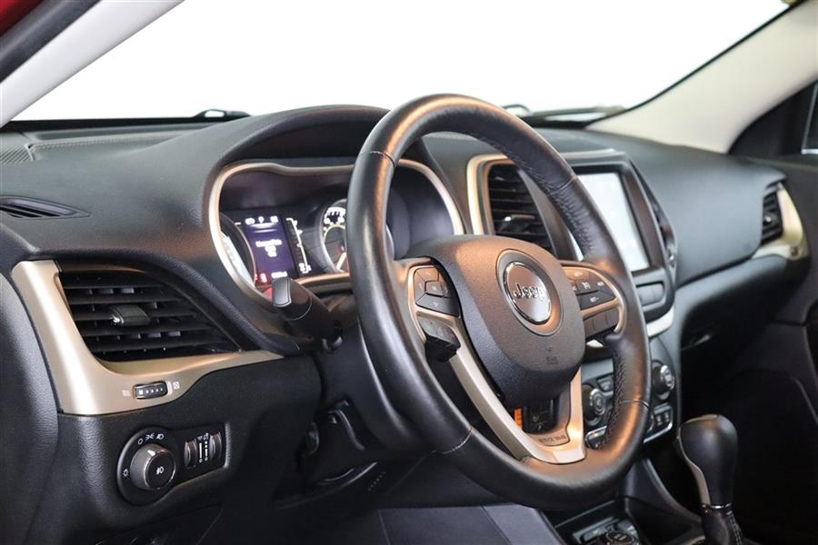 2014 Jeep Cherokee LATITUDE, available for sale in Paterson, New Jersey | Fast Track Motors. Paterson, New Jersey 2014 Jeep Cherokee LATITUDE, available for sale in Paterson, New Jersey | Fast Track Motors. Paterson, New Jersey