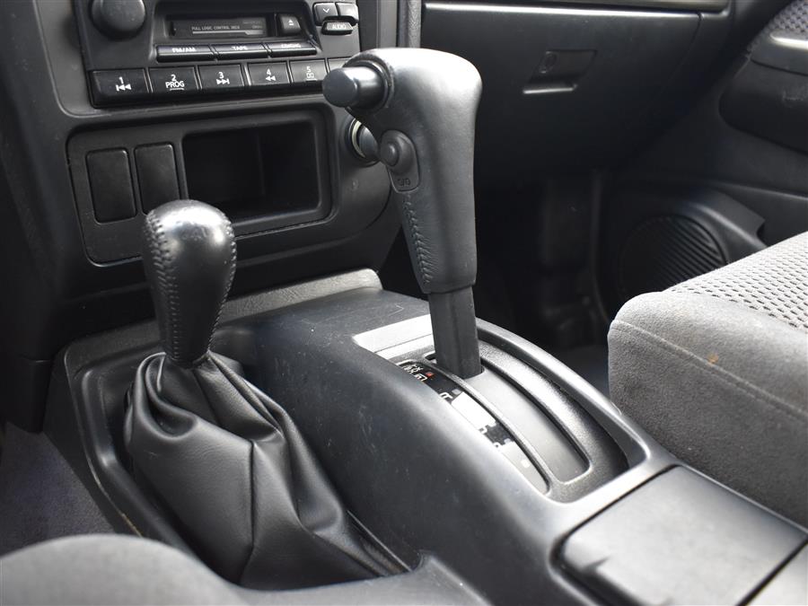 2004 Nissan Pathfinder SE 4WD, available for sale in Irvington, New Jersey | Foreign Auto Imports. Irvington, New Jersey 2004 Nissan Pathfinder SE 4WD, available for sale in Irvington, New Jersey | Foreign Auto Imports. Irvington, New Jersey