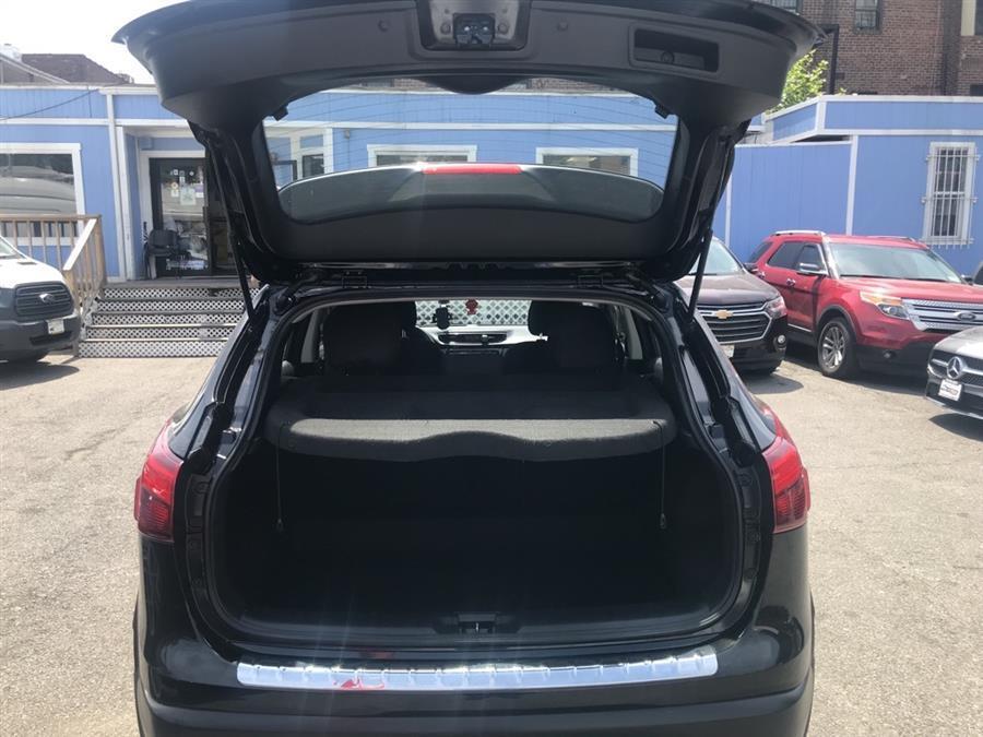 2018 Nissan Rogue Sport S, available for sale in Jamaica, New York | Hillside Auto Outlet. Jamaica, New York 2018 Nissan Rogue Sport S, available for sale in Jamaica, New York | Hillside Auto Outlet. Jamaica, New York
