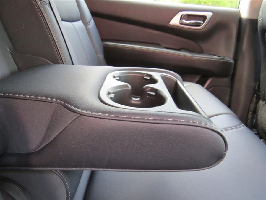 2019 Nissan Pathfinder SL 4x4 4dr SUV, available for sale in Auburn, Maine | Lake City Exports Inc. Auburn, Maine 2019 Nissan Pathfinder SL 4x4 4dr SUV, available for sale in Auburn, Maine | Lake City Exports Inc. Auburn, Maine
