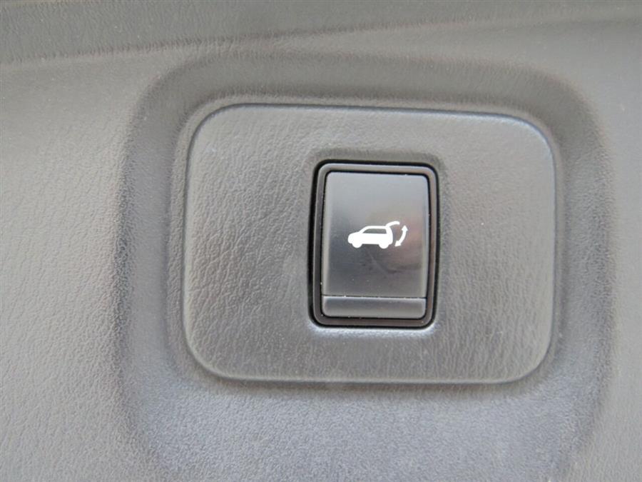 2019 Nissan Pathfinder SL 4x4 4dr SUV, available for sale in Auburn, Maine | Lake City Exports Inc. Auburn, Maine 2019 Nissan Pathfinder SL 4x4 4dr SUV, available for sale in Auburn, Maine | Lake City Exports Inc. Auburn, Maine