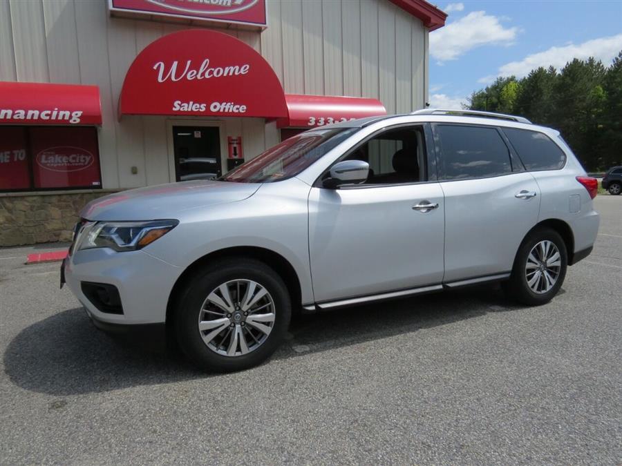 2019 Nissan Pathfinder SL 4x4 4dr SUV, available for sale in Auburn, Maine | Lake City Exports Inc. Auburn, Maine 2019 Nissan Pathfinder SL 4x4 4dr SUV, available for sale in Auburn, Maine | Lake City Exports Inc. Auburn, Maine