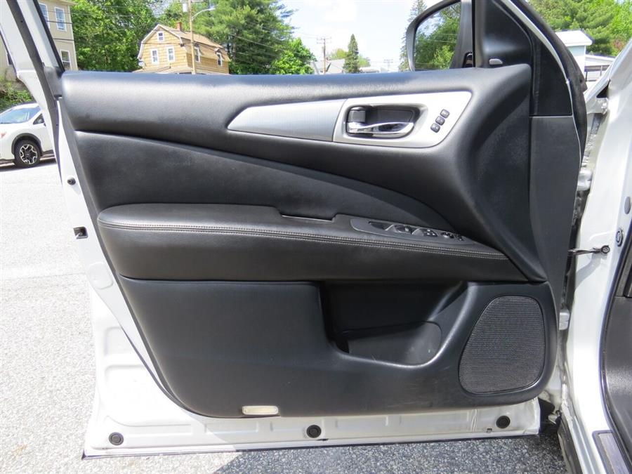 2019 Nissan Pathfinder SL 4x4 4dr SUV, available for sale in Auburn, Maine | Lake City Exports Inc. Auburn, Maine 2019 Nissan Pathfinder SL 4x4 4dr SUV, available for sale in Auburn, Maine | Lake City Exports Inc. Auburn, Maine