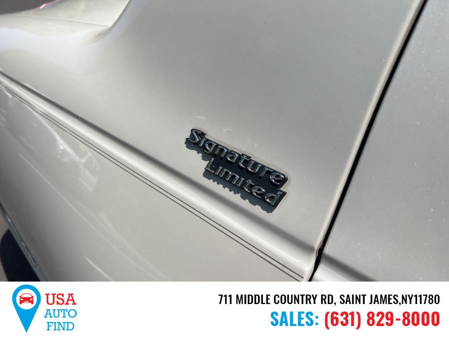 2006 Lincoln Town Car 4dr Sdn Signature Limited, available for sale in Saint James, New York | USA Auto Find. Saint James, New York 2006 Lincoln Town Car 4dr Sdn Signature Limited, available for sale in Saint James, New York | USA Auto Find. Saint James, New York
