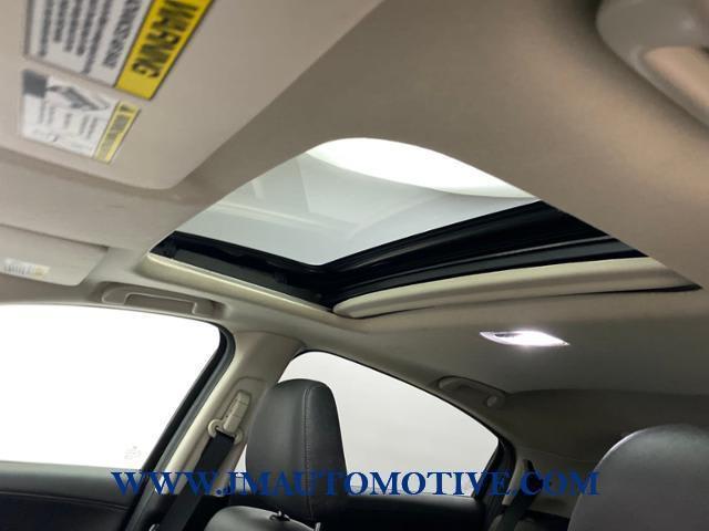 2016 Honda Hr-v AWD 4dr CVT EX-L w/Navi, available for sale in Naugatuck, Connecticut | J&M Automotive Sls&Svc LLC. Naugatuck, Connecticut 2016 Honda Hr-v AWD 4dr CVT EX-L w/Navi, available for sale in Naugatuck, Connecticut | J&M Automotive Sls&Svc LLC. Naugatuck, Connecticut