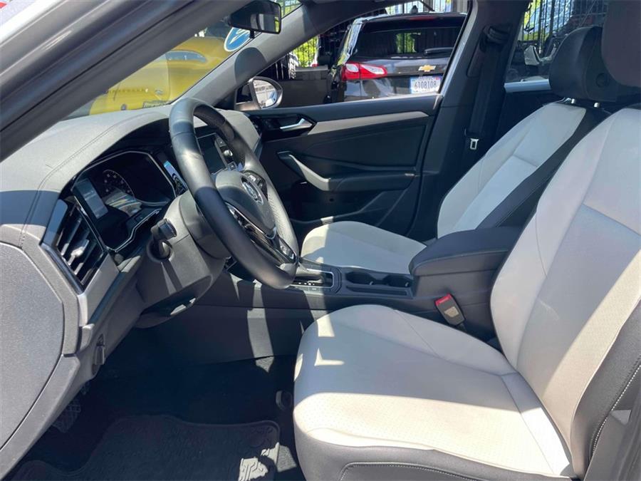 2019 Volkswagen Jetta R-Line, available for sale in Wantagh, New York | Wantagh Certified. Wantagh, New York 2019 Volkswagen Jetta R-Line, available for sale in Wantagh, New York | Wantagh Certified. Wantagh, New York