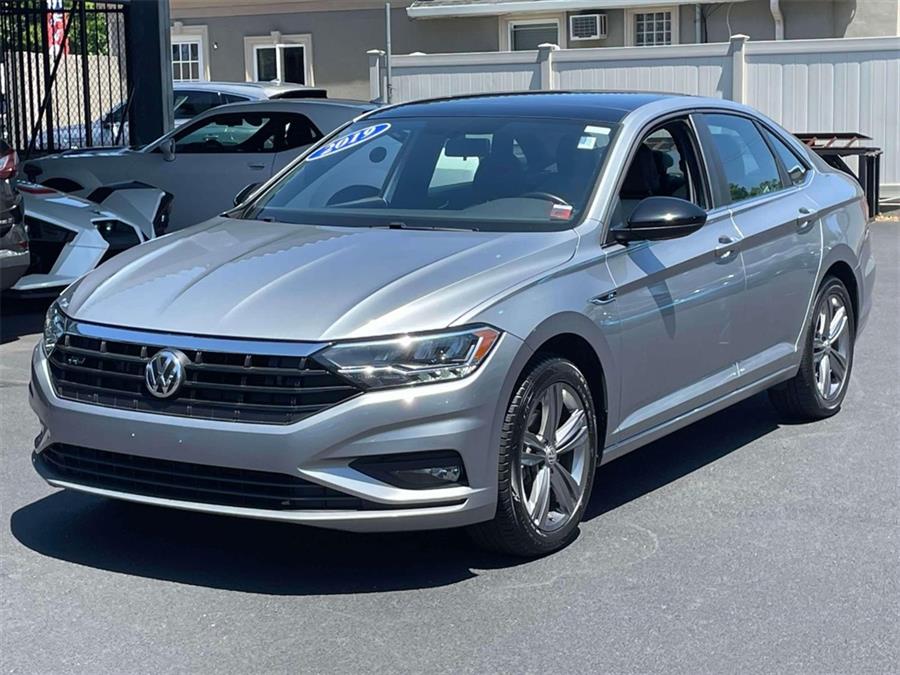 2019 Volkswagen Jetta R-Line, available for sale in Wantagh, New York | Wantagh Certified. Wantagh, New York 2019 Volkswagen Jetta R-Line, available for sale in Wantagh, New York | Wantagh Certified. Wantagh, New York