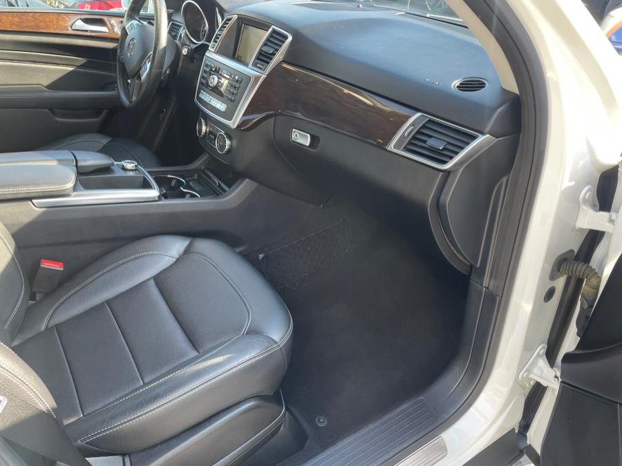 2014 Mercedes-Benz M-Class 4MATIC 4dr ML350, available for sale in Jamaica, New York | Sunrise Autoland. Jamaica, New York 2014 Mercedes-Benz M-Class 4MATIC 4dr ML350, available for sale in Jamaica, New York | Sunrise Autoland. Jamaica, New York
