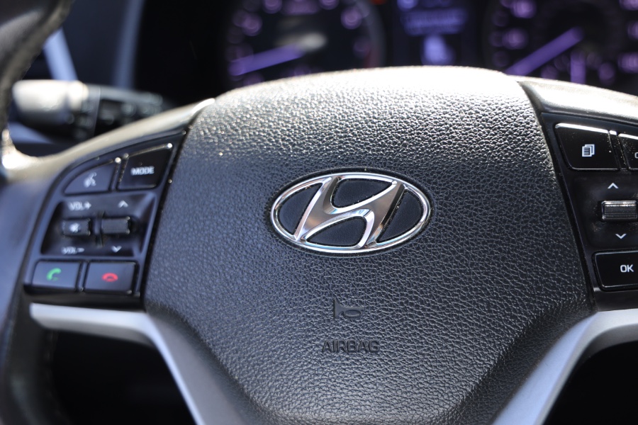 2017 Hyundai Tucson Limited AWD, available for sale in Jamaica, New York | Hillside Auto Mall Inc.. Jamaica, New York 2017 Hyundai Tucson Limited AWD, available for sale in Jamaica, New York | Hillside Auto Mall Inc.. Jamaica, New York