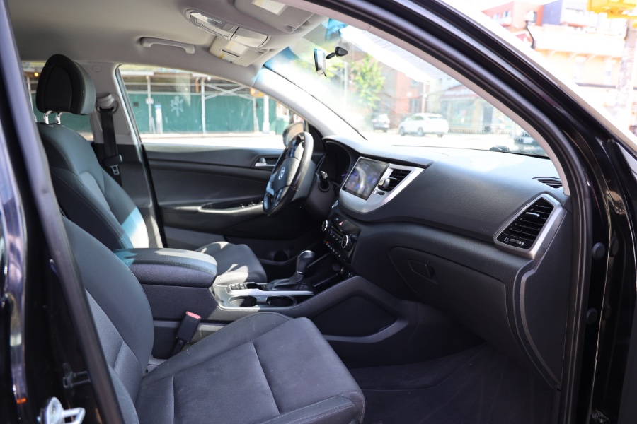 2017 Hyundai Tucson Limited AWD, available for sale in Jamaica, New York | Hillside Auto Mall Inc.. Jamaica, New York 2017 Hyundai Tucson Limited AWD, available for sale in Jamaica, New York | Hillside Auto Mall Inc.. Jamaica, New York