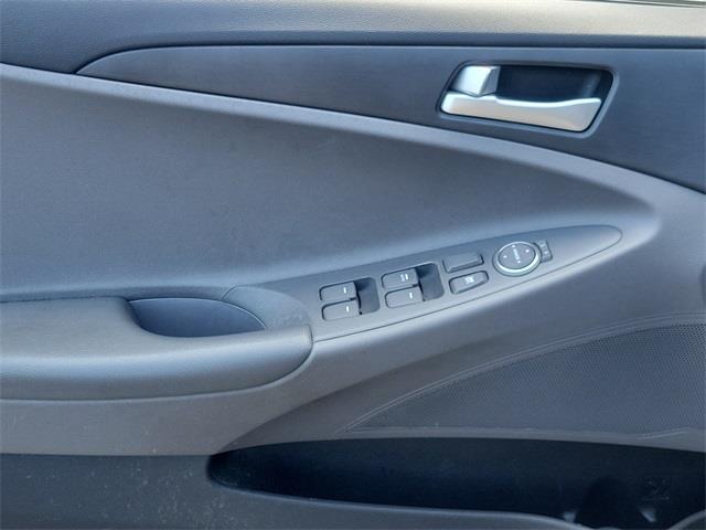 2012 Hyundai Sonata GLS, available for sale in Stratford, Connecticut | Wiz Leasing Inc. Stratford, Connecticut 2012 Hyundai Sonata GLS, available for sale in Stratford, Connecticut | Wiz Leasing Inc. Stratford, Connecticut
