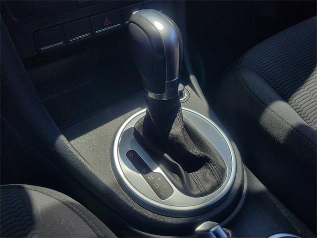 2016 Volkswagen Beetle 1.8T Classic, available for sale in Stratford, Connecticut | Wiz Leasing Inc. Stratford, Connecticut 2016 Volkswagen Beetle 1.8T Classic, available for sale in Stratford, Connecticut | Wiz Leasing Inc. Stratford, Connecticut