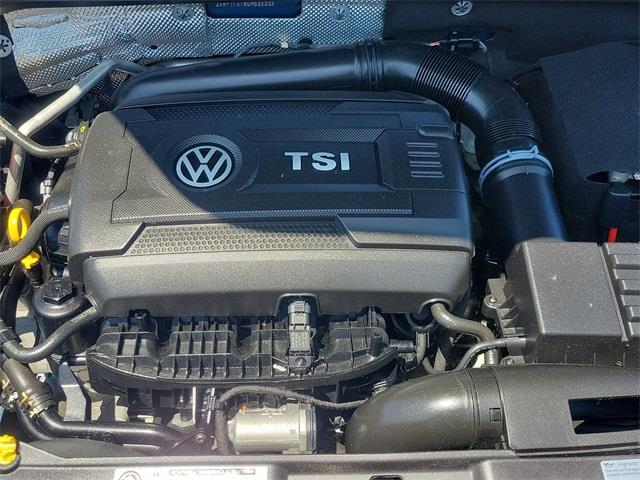 2016 Volkswagen Beetle 1.8T Classic, available for sale in Stratford, Connecticut | Wiz Leasing Inc. Stratford, Connecticut 2016 Volkswagen Beetle 1.8T Classic, available for sale in Stratford, Connecticut | Wiz Leasing Inc. Stratford, Connecticut