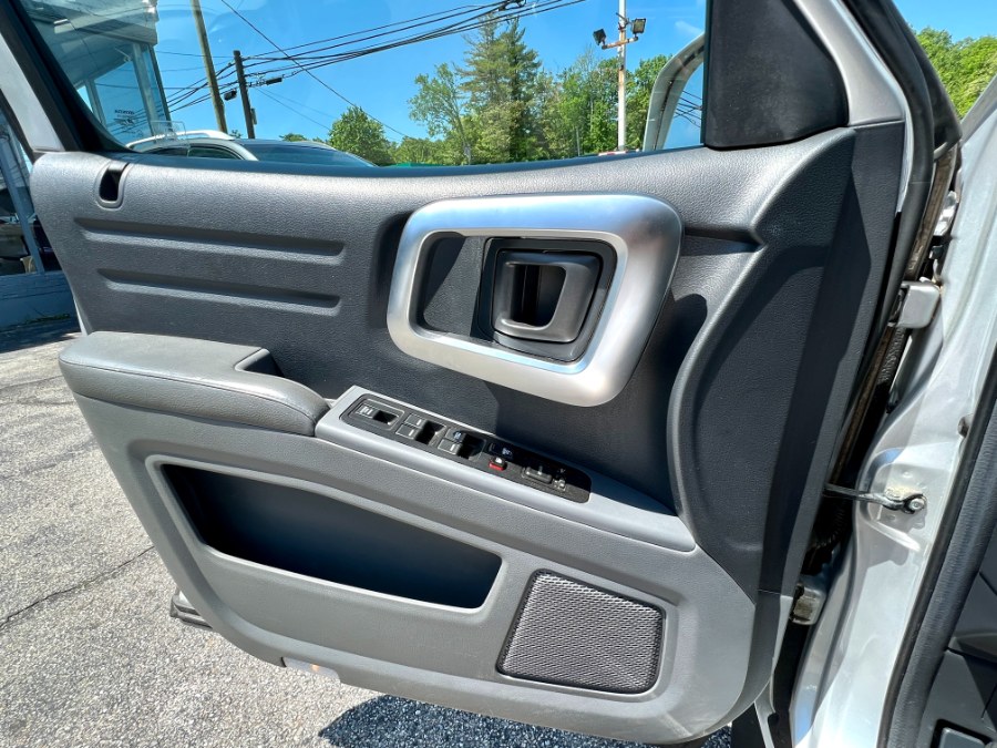 2007 Honda Ridgeline 4WD Crew Cab RTL w/Leather, available for sale in Manchester, New Hampshire | Second Street Auto Sales Inc. Manchester, New Hampshire 2007 Honda Ridgeline 4WD Crew Cab RTL w/Leather, available for sale in Manchester, New Hampshire | Second Street Auto Sales Inc. Manchester, New Hampshire