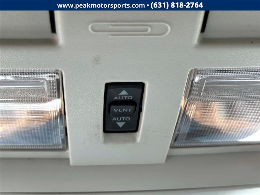 2011 Jeep Liberty 4WD 4dr Limited, available for sale in Bayshore, New York | Peak Automotive Inc.. Bayshore, New York 2011 Jeep Liberty 4WD 4dr Limited, available for sale in Bayshore, New York | Peak Automotive Inc.. Bayshore, New York