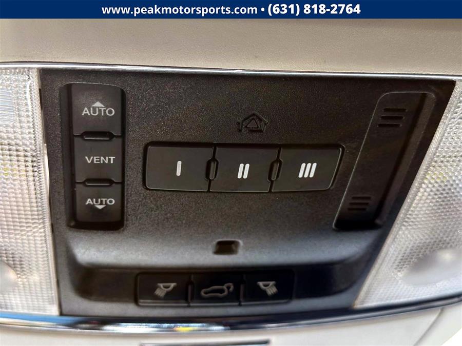 2012 Dodge Durango AWD 4dr R/T, available for sale in Bayshore, New York | Peak Automotive Inc.. Bayshore, New York 2012 Dodge Durango AWD 4dr R/T, available for sale in Bayshore, New York | Peak Automotive Inc.. Bayshore, New York