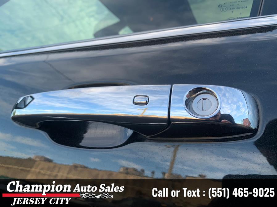 2013 Jeep Grand Cherokee 4WD 4dr Overland, available for sale in Jersey City, New Jersey | Champion Auto Sales. Jersey City, New Jersey 2013 Jeep Grand Cherokee 4WD 4dr Overland, available for sale in Jersey City, New Jersey | Champion Auto Sales. Jersey City, New Jersey