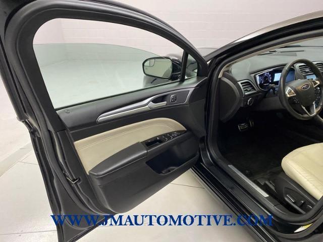 2015 Ford Fusion 4dr Sdn Titanium AWD, available for sale in Naugatuck, Connecticut | J&M Automotive Sls&Svc LLC. Naugatuck, Connecticut 2015 Ford Fusion 4dr Sdn Titanium AWD, available for sale in Naugatuck, Connecticut | J&M Automotive Sls&Svc LLC. Naugatuck, Connecticut