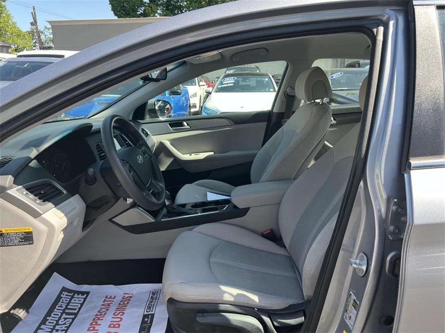 2016 Hyundai Sonata Base, available for sale in Wantagh, New York | Wantagh Certified. Wantagh, New York 2016 Hyundai Sonata Base, available for sale in Wantagh, New York | Wantagh Certified. Wantagh, New York
