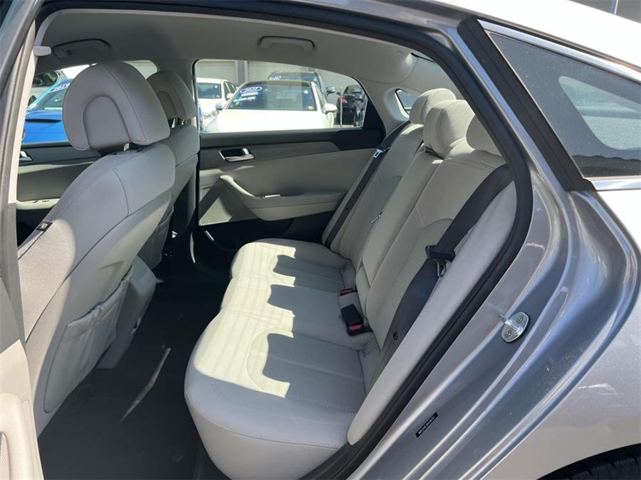2016 Hyundai Sonata Base, available for sale in Wantagh, New York | Wantagh Certified. Wantagh, New York 2016 Hyundai Sonata Base, available for sale in Wantagh, New York | Wantagh Certified. Wantagh, New York