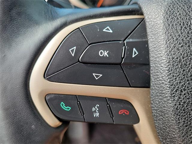 2016 Jeep Cherokee Latitude, available for sale in Stratford, Connecticut | Wiz Leasing Inc. Stratford, Connecticut 2016 Jeep Cherokee Latitude, available for sale in Stratford, Connecticut | Wiz Leasing Inc. Stratford, Connecticut
