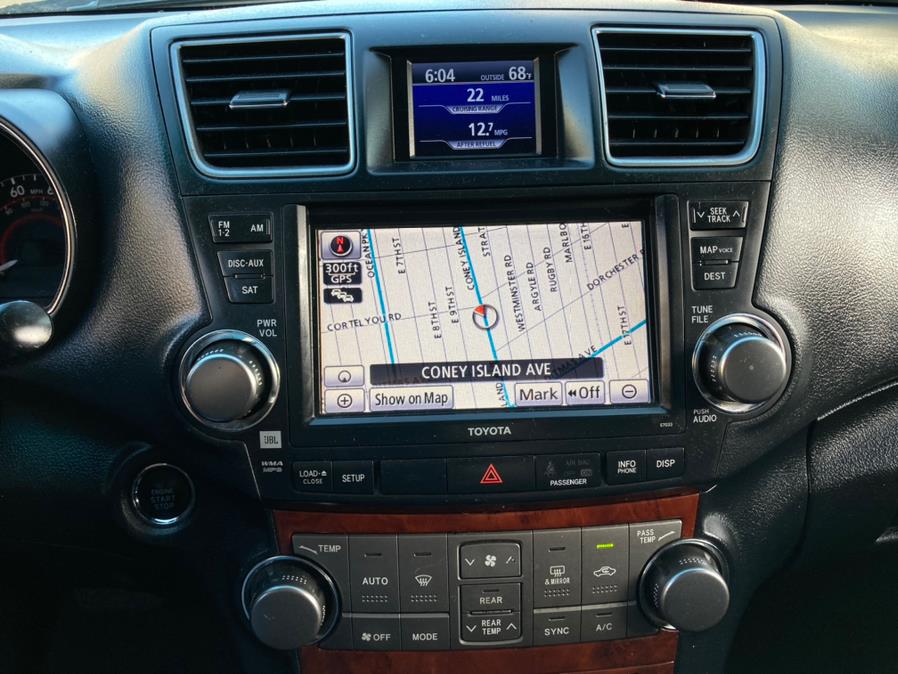 2013 Toyota Highlander 4WD 4dr V6 Limited (Natl), available for sale in Brooklyn, New York | Carsbuck Inc.. Brooklyn, New York 2013 Toyota Highlander 4WD 4dr V6 Limited (Natl), available for sale in Brooklyn, New York | Carsbuck Inc.. Brooklyn, New York